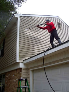 vinyl siding pressurewashercleaned